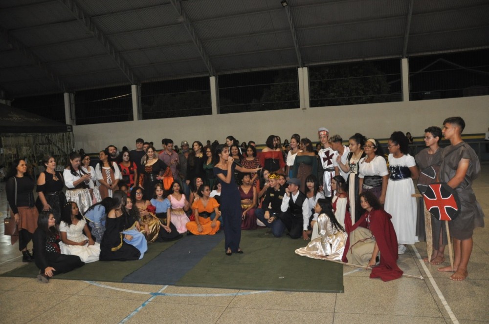 Escola Odete Feroldi promove festa junina com jogos e comidas típicas -  Buritama